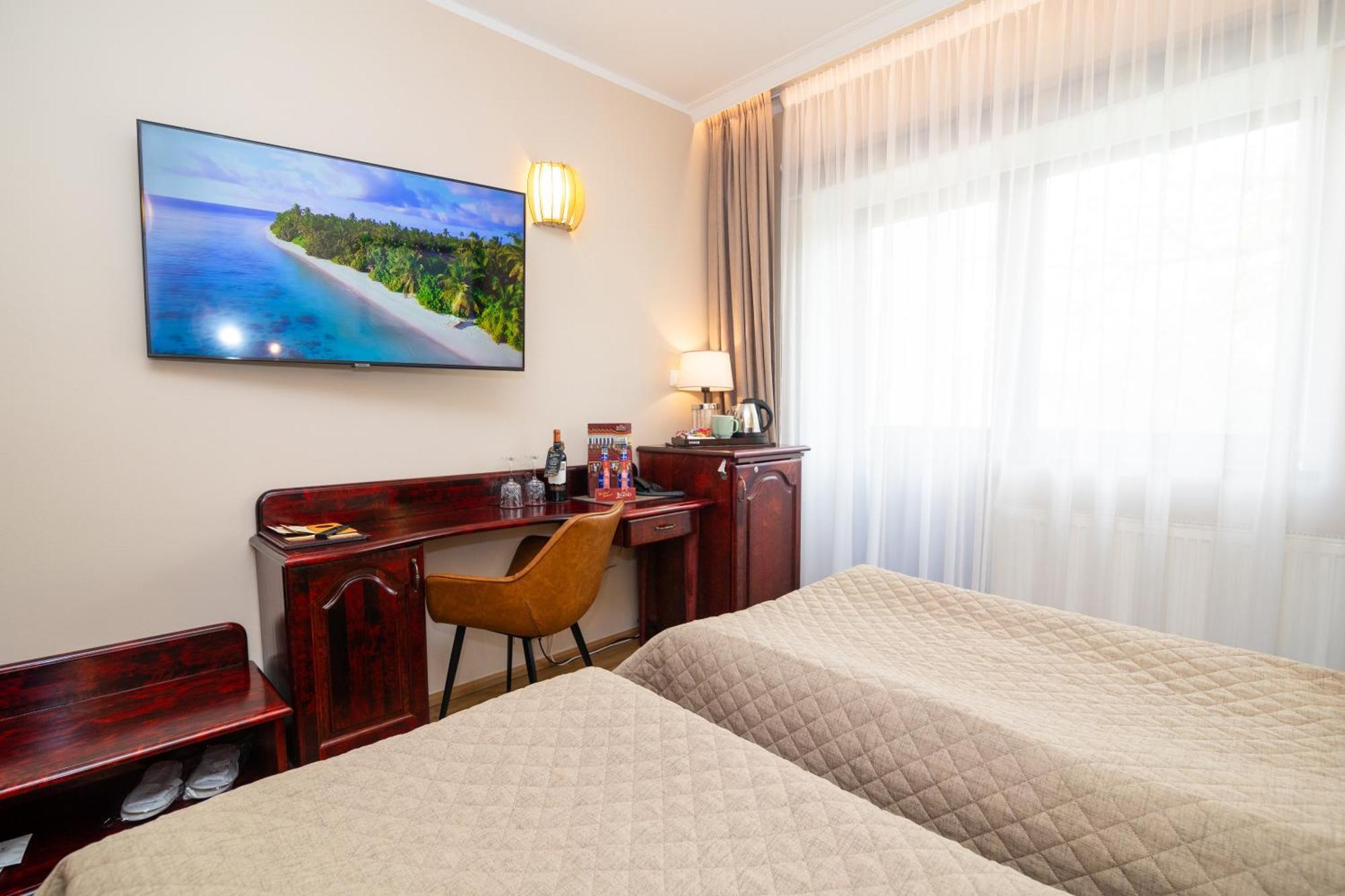 Hotel Legend Parnu Luaran gambar