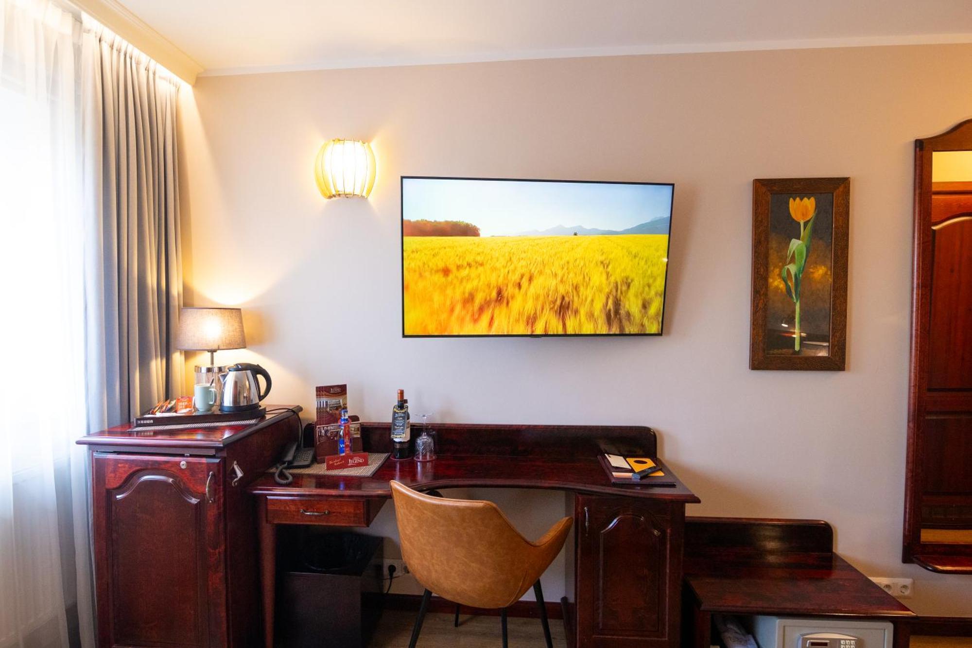 Hotel Legend Parnu Luaran gambar