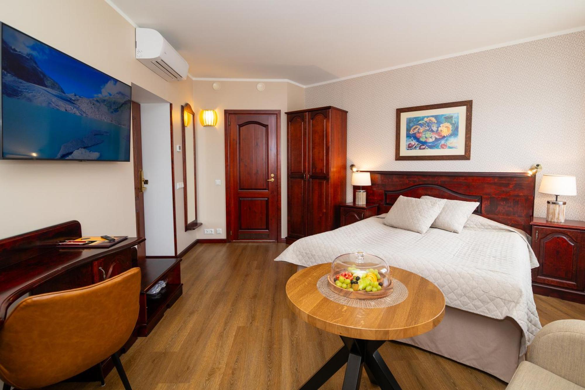 Hotel Legend Parnu Luaran gambar