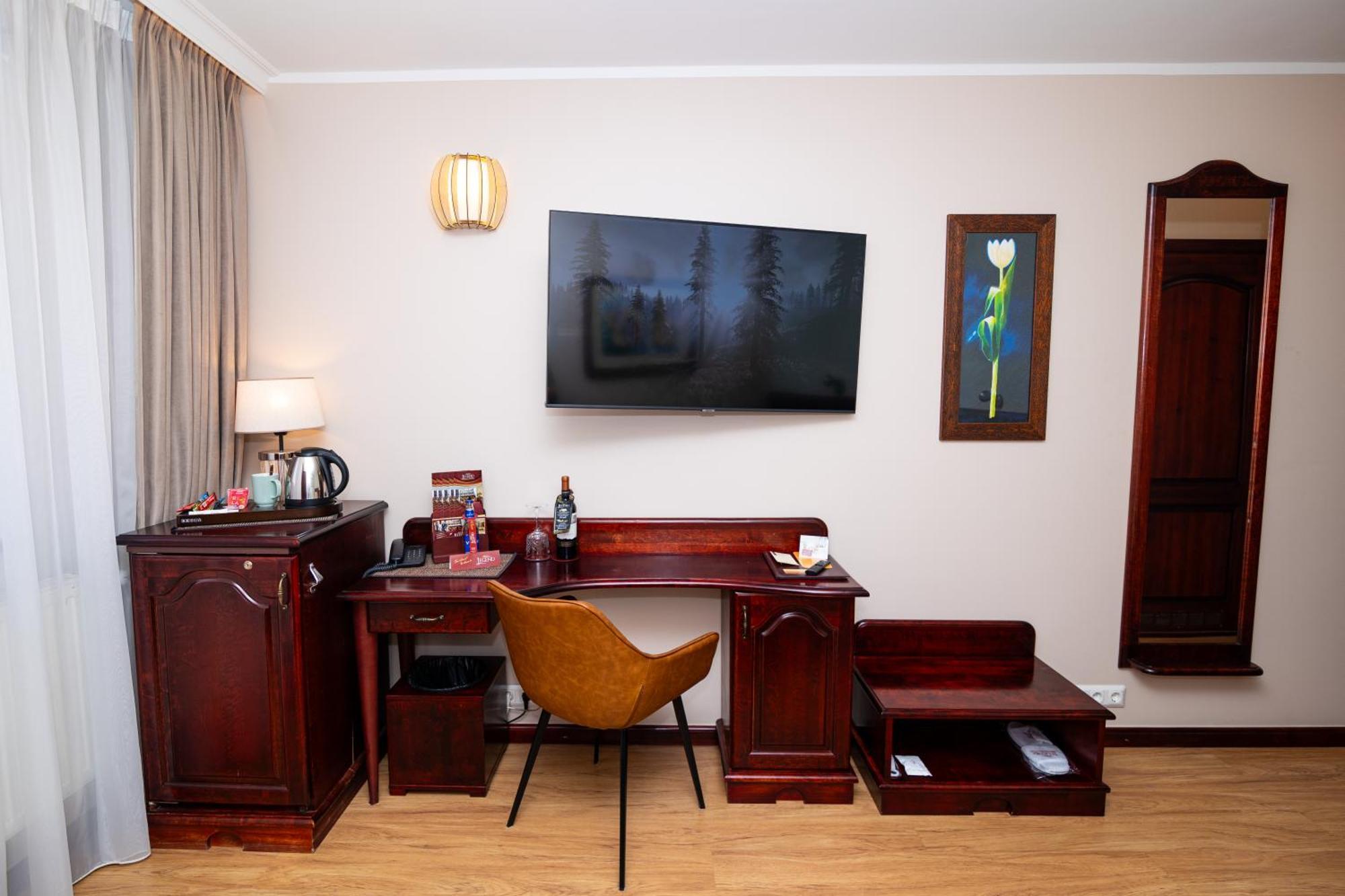 Hotel Legend Parnu Luaran gambar