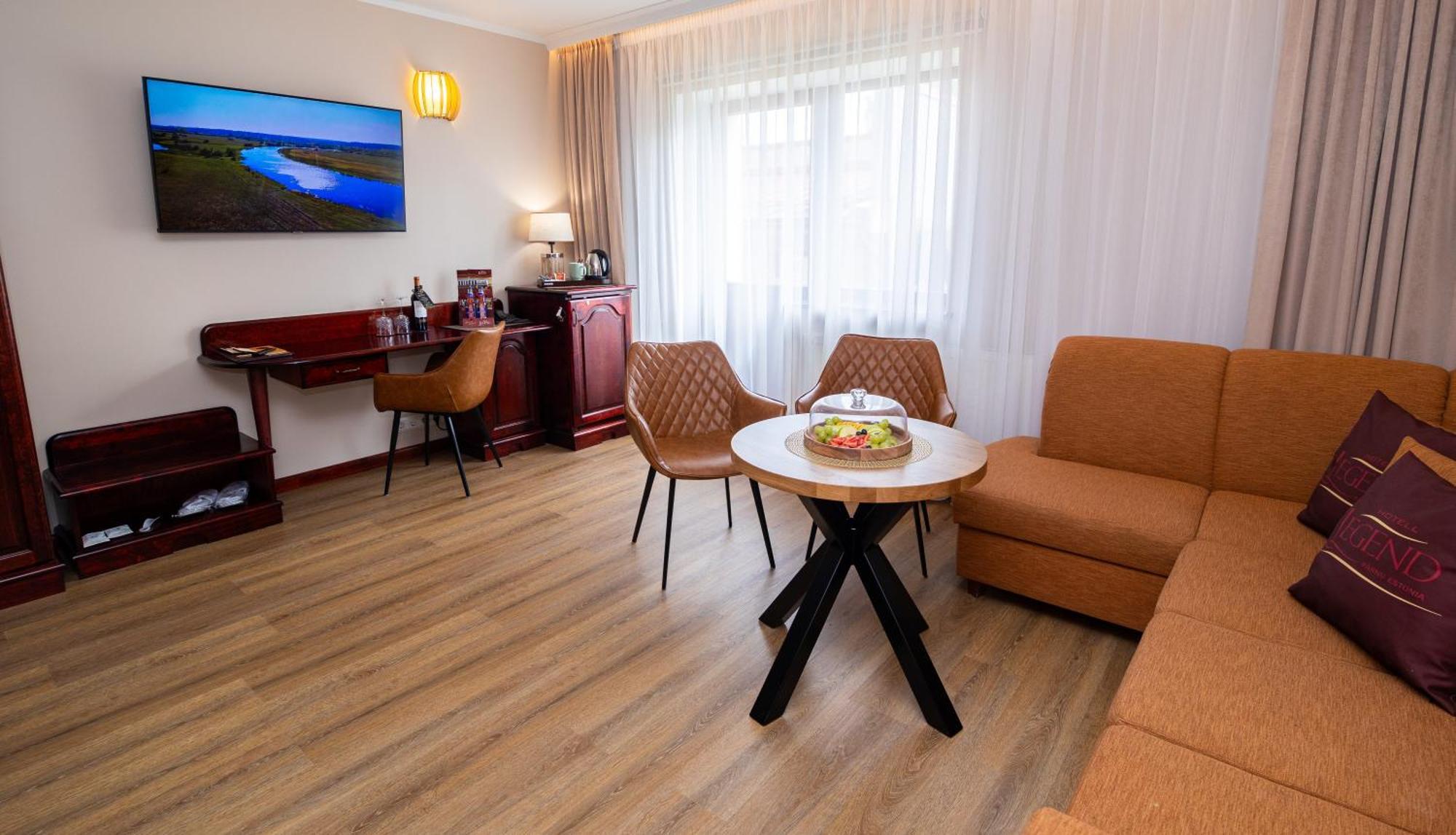 Hotel Legend Parnu Luaran gambar