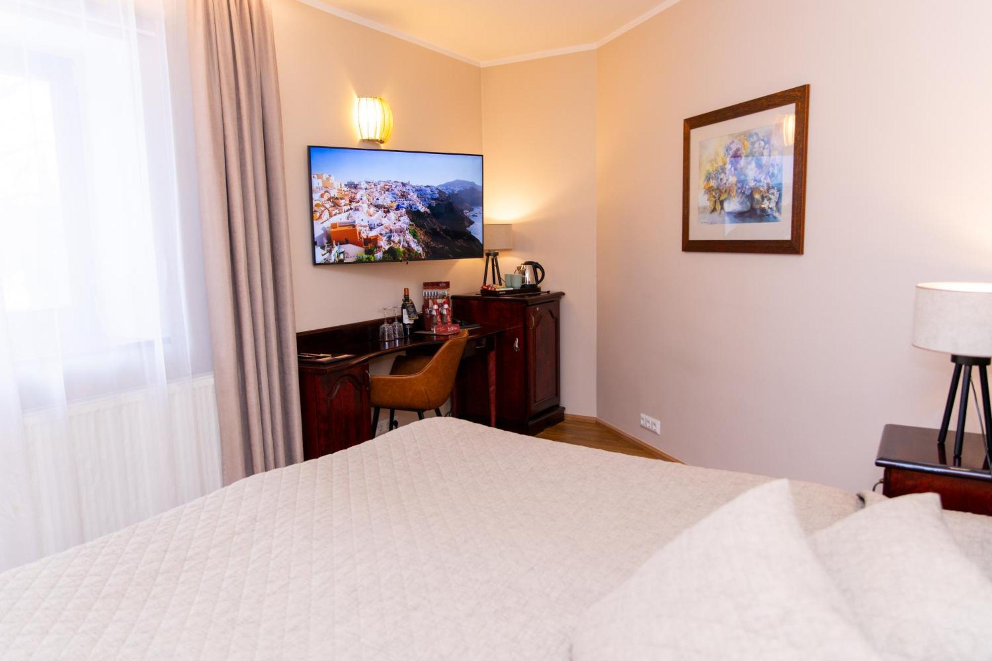 Hotel Legend Parnu Luaran gambar
