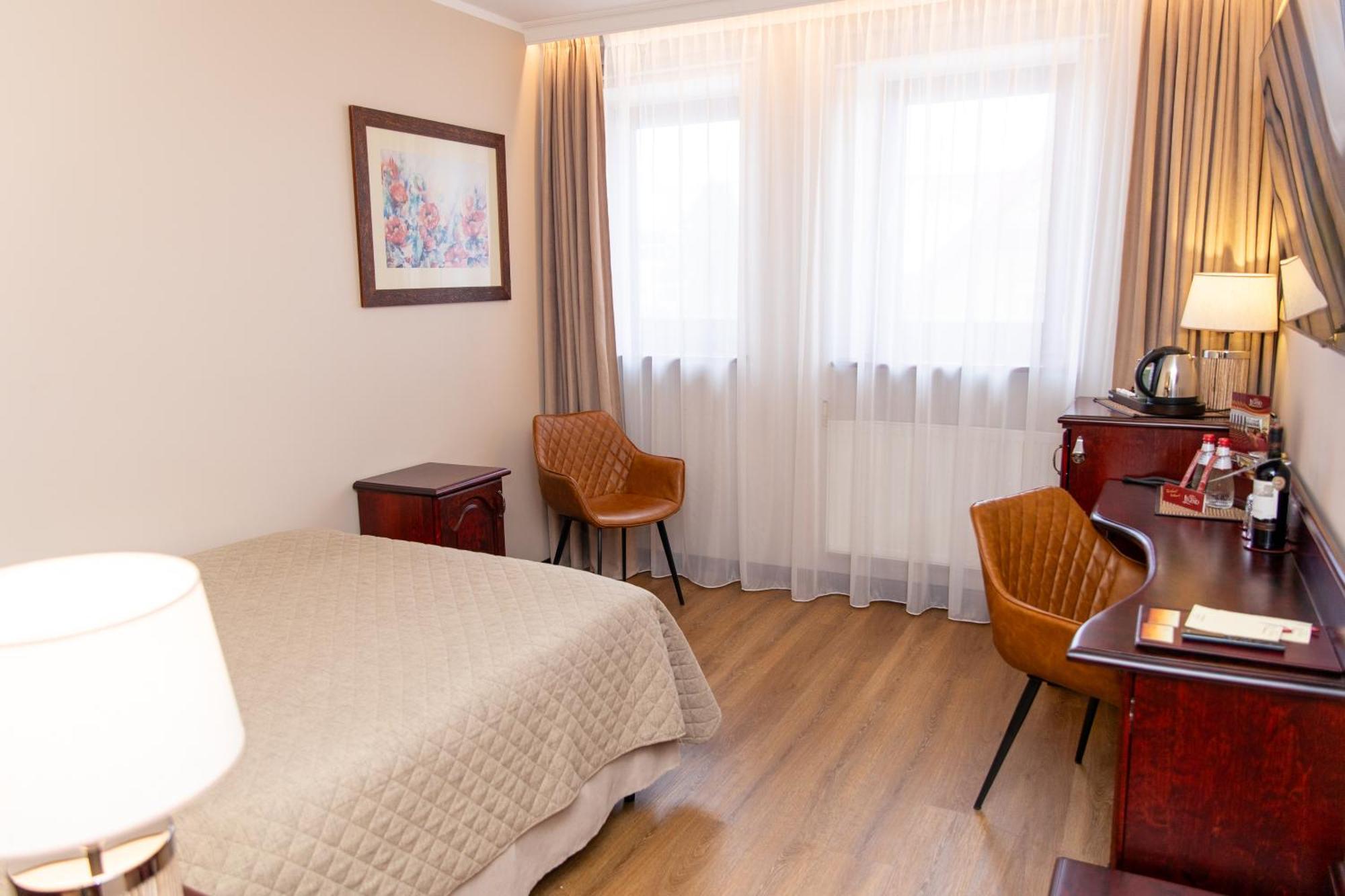 Hotel Legend Parnu Luaran gambar